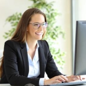 SECRETARIA
